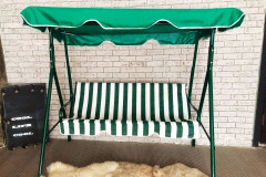 Качели трехместные